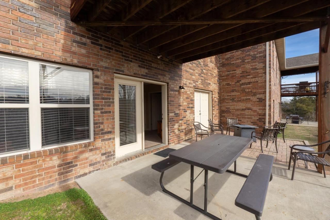 Апартаменти 4Br Walk-In - Pool Table - Hot Tub - Fire Pit - Free Tickets Included - Dv164 Бренсон Екстер'єр фото